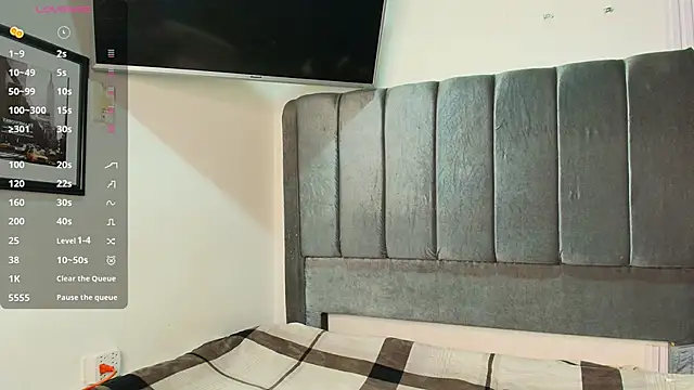 Erick Velveth online show from April 14, 4:39 am