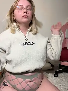 lame cat online show from October 18, 1:18 am