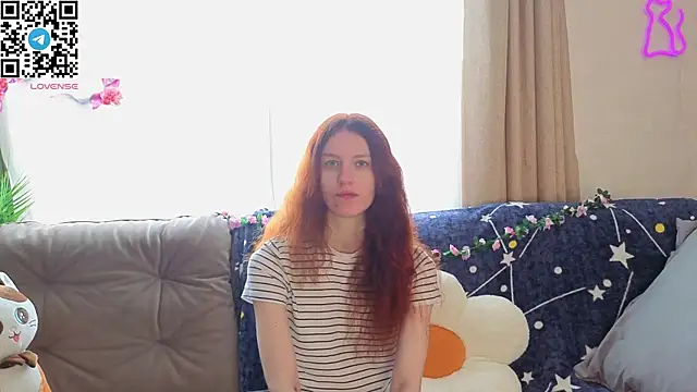 Snapshot of Little_rosy chatting on July 17, 4:21 am Little rosy online show from July 17, 4:21 am