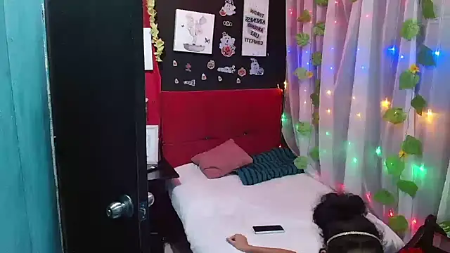 Snapshot of SSEXYY_BITCHH chatting on November 8, 6:11 pm SSEXYY BITCHH online show from November 8, 6:11 pm