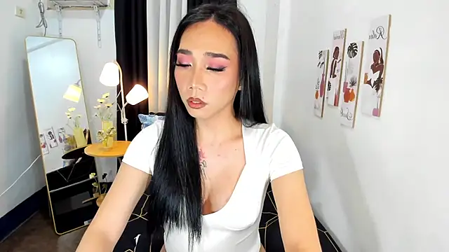 Snapshot of SexyAsianCockTS chatting on September 24, 4:30 am SexyAsianCockTS online show from September 24, 4:30 am