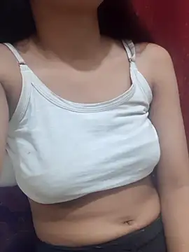 Snapshot of Baby_girl67 chatting on February 14, 4:13 am Baby girl67 online show from February 14, 4:13 am