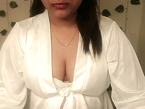 bold kiara online show from March 19, 4:34 am