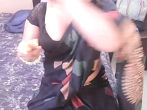 bold kiara online show from December 3, 4:24 am