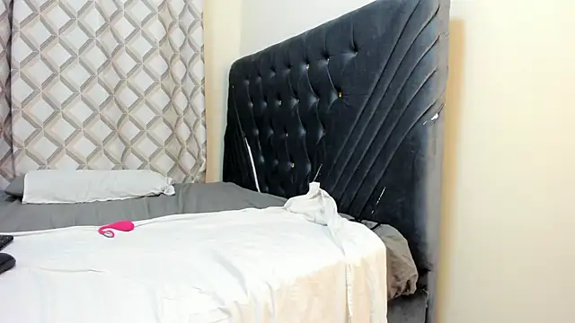 Pretty Ebony Doll online show from May 2, 3:12 am