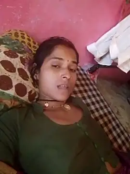 Snapshot of Hot_reshmaji chatting on May 19, 4:41 am Hot reshmaji online show from May 19, 4:41 am