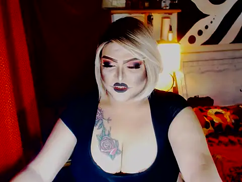 Snapshot of misstresbigcockXXp chatting on September 25, 10:10 am misstresbigcockXXp online show from September 25, 10:10 am