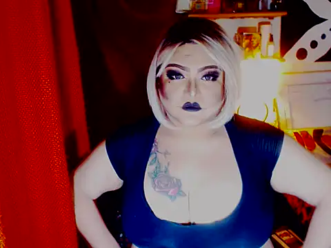 Snapshot of misstresbigcockXXp chatting on October 5, 11:45 am misstresbigcockXXp online show from October 5, 11:45 am
