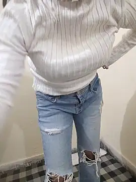 Snapshot of Disha-_00 chatting on November 12, 5:33 am Disha- 00 online show from November 12, 5:33 am