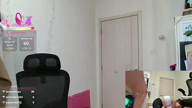 sallycui online show from November 5, 12:36 am