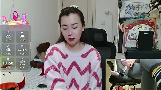 sallycui online show from February 16, 1:32 pm