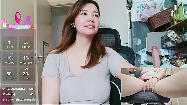 sallycui online show from July 21, 1:19 am