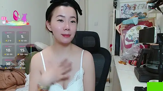 sallycui online show from March 12, 12:53 pm