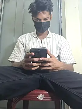 Snapshot of crish09 chatting on July 6, 9:38 am crish09 online show from July 6, 9:38 am