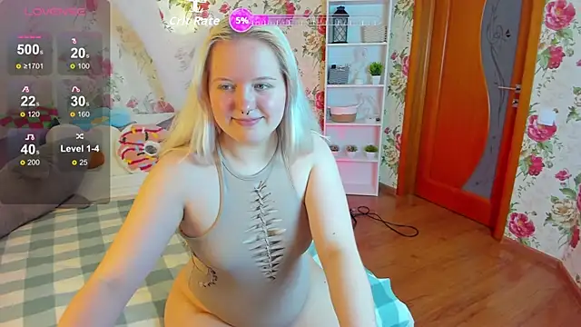 RoseThomas  online show from October 18, 11:12 am