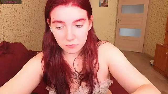 Snapshot of Layla_Glam chatting on July 10, 1:00 pm Layla Glam online show from July 10, 1:00 pm