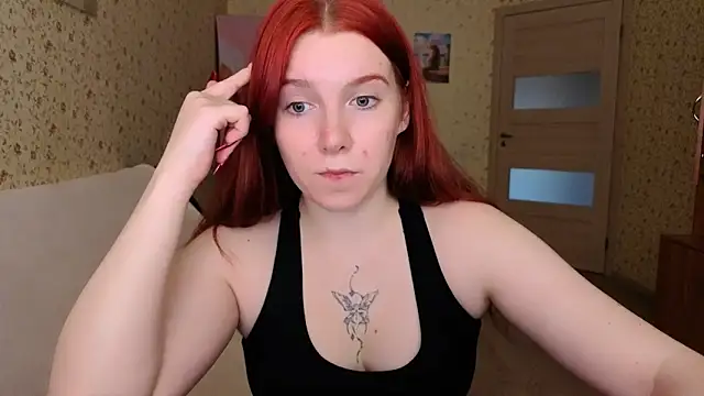 Snapshot of Layla_Glam chatting on June 12, 3:43 pm Layla Glam online show from June 12, 3:43 pm