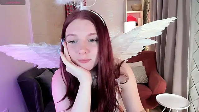 Snapshot of Layla_Glam chatting on February 11, 8:31 pm Layla Glam online show from February 11, 8:31 pm