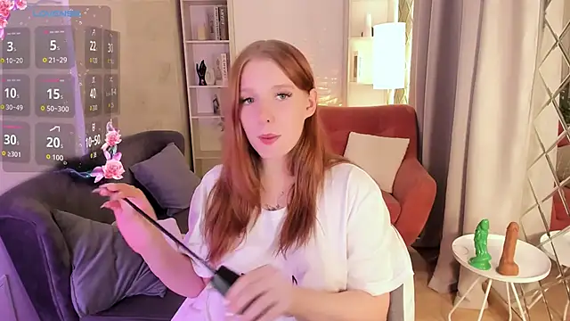 Snapshot of Layla_Glam chatting on February 3, 2:53 am Layla Glam online show from February 3, 2:53 am