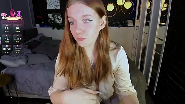 Snapshot of Layla_Glam chatting on January 18, 1:47 pm Layla Glam online show from January 18, 1:47 pm