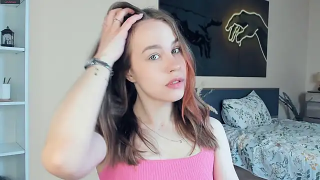 MaliaBourraine online show from April 28, 7:13 am