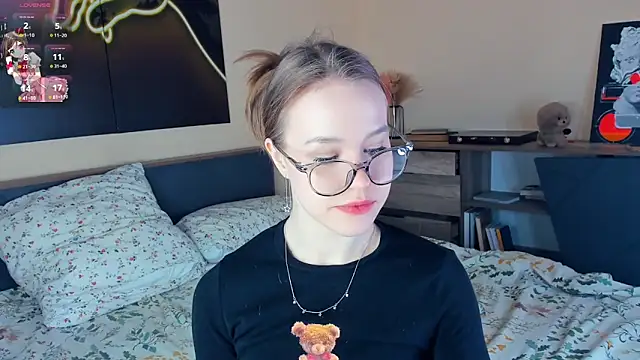 MaliaBourraine online show from March 22, 7:21 am