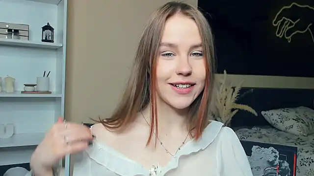 MaliaBourraine online show from May 13, 7:15 am