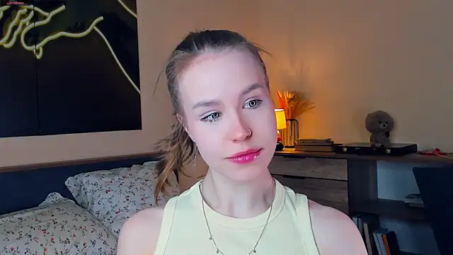 MaliaBourraine online show from March 9, 9:46 am