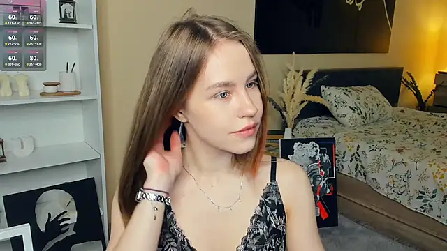 MaliaBourraine online show from May 4, 7:44 am