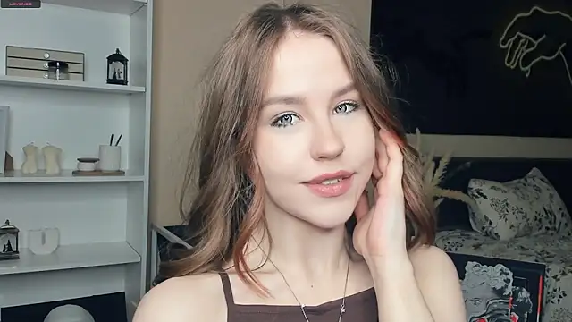 MaliaBourraine online show from May 17, 7:19 am