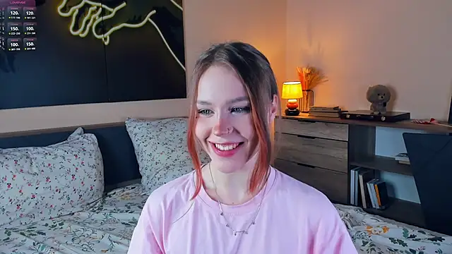 MaliaBourraine online show from March 7, 7:15 am