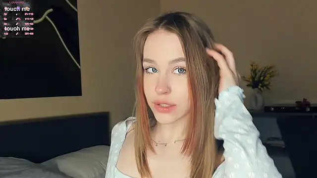 MaliaBourraine online show from April 9, 7:25 am