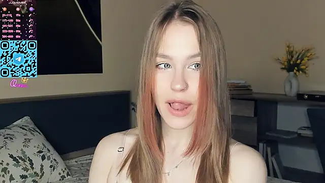 MaliaBourraine online show from April 15, 7:14 am