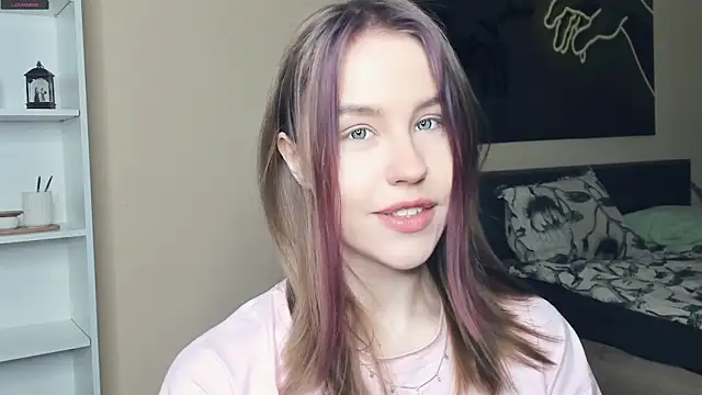 MaliaBourraine online show from May 29, 7:25 am