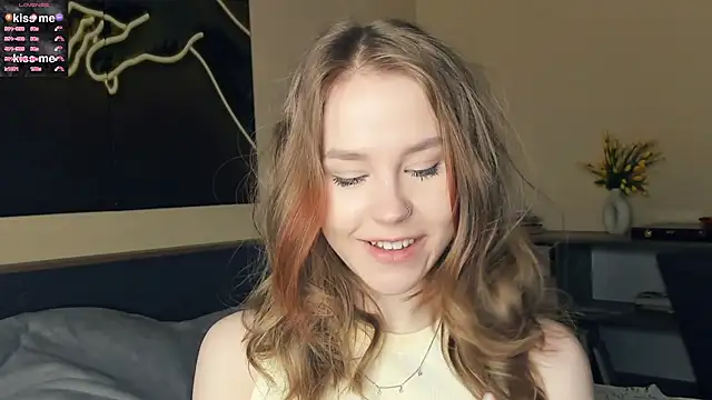 MaliaBourraine online show from April 10, 7:15 am