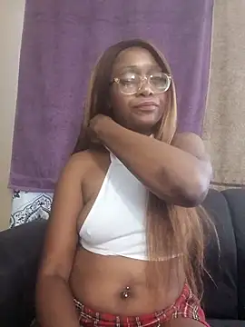 SexyCloe45 online show from January 9, 6:42 am