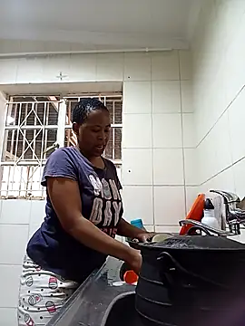 BubblyBeautiful online show from November 3, 10:08 am