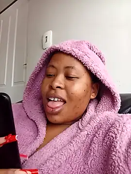 Snapshot of BubblyBeautiful chatting on October 19, 11:57 am BubblyBeautiful online show from October 19, 11:57 am