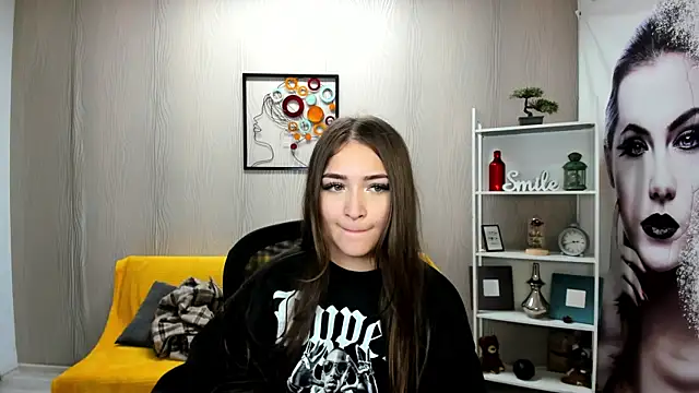 EllaClarke online show from October 22, 11:42 am