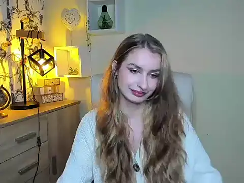 NinaBlond1 online show from November 10, 6:51 am