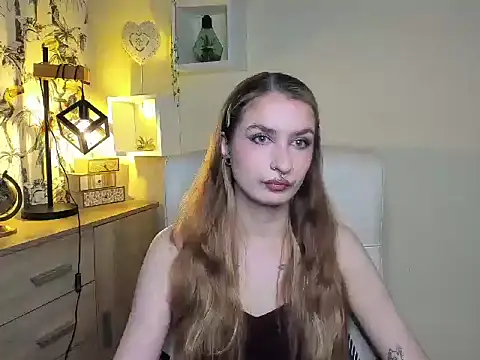 NinaBlond1 online show from November 12, 6:39 am