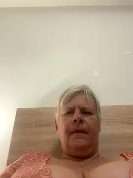 Snapshot of VyC7564 chatting on October 11, 10:55 pm VyC7564 online show from October 11, 10:55 pm