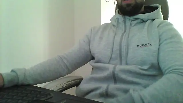 yourfantasy777 online show from February 22, 5:25 pm