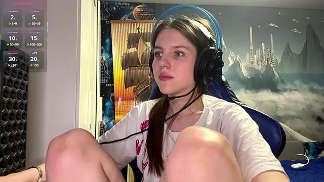 Elira Breeze online show from February 17, 5:43 pm