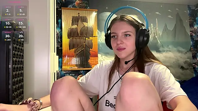 Snapshot of Elira_Breeze chatting on November 24, 12:38 pm Elira Breeze online show from November 24, 12:38 pm