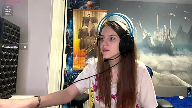 Elira Breeze online show from February 20, 4:53 pm