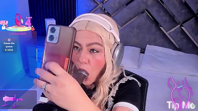 Aliyahsstone online show from December 18, 12:09 pm