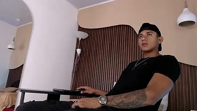 Snapshot of Aiden_steel chatting on September 24, 1:28 pm Aiden steel online show from September 24, 1:28 pm