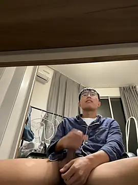 leeyoung  online show from November 16, 4:23 pm