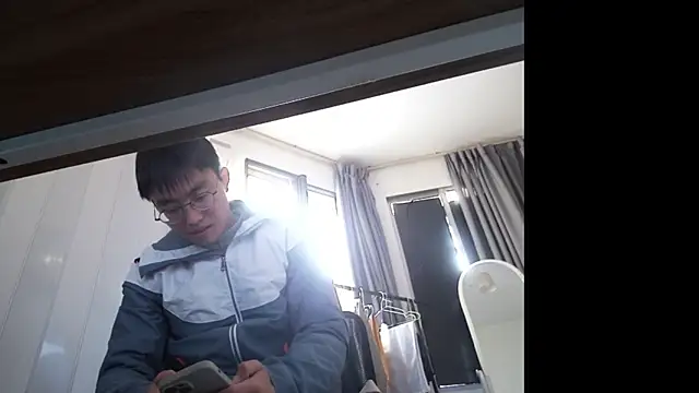 leeyoung  online show from December 16, 7:56 am